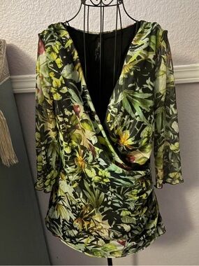 Women’s Floral Wrap Tunic with Green and Yellow Botanicals Size Large